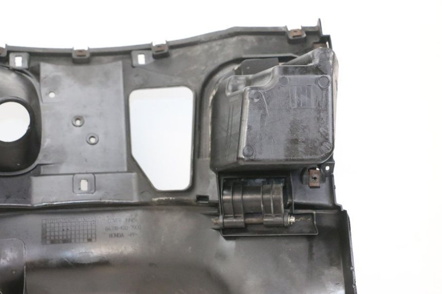 photo de INNER LEGSHIELD HONDA FES S-WING SWING 125 (2007 - 2015)