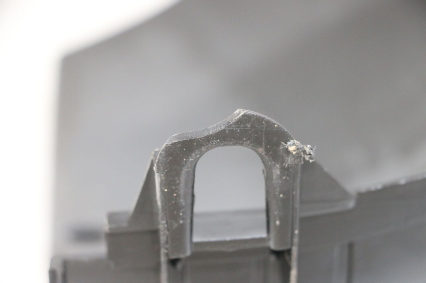 photo de INNER LEGSHIELD LOWER DAELIM BESBI 125 (2007 - 2008)