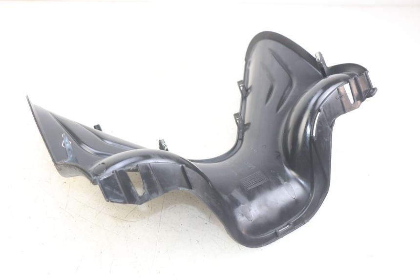 photo de LOWER INNER FAIRING PIAGGIO FLY 4T 50 (2013 - 2017)