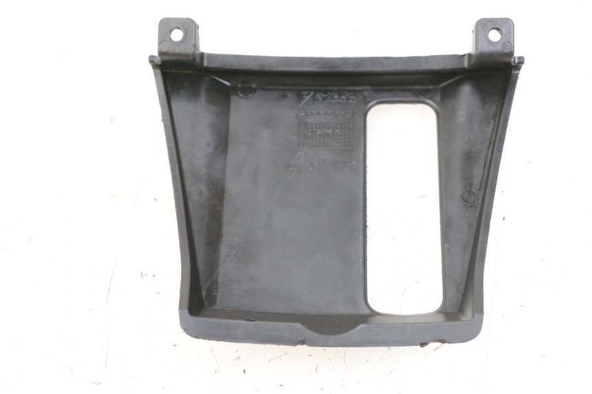 photo de INNER LEGSHIELD LOWER PIAGGIO MP3 500 (2014 - 2016)