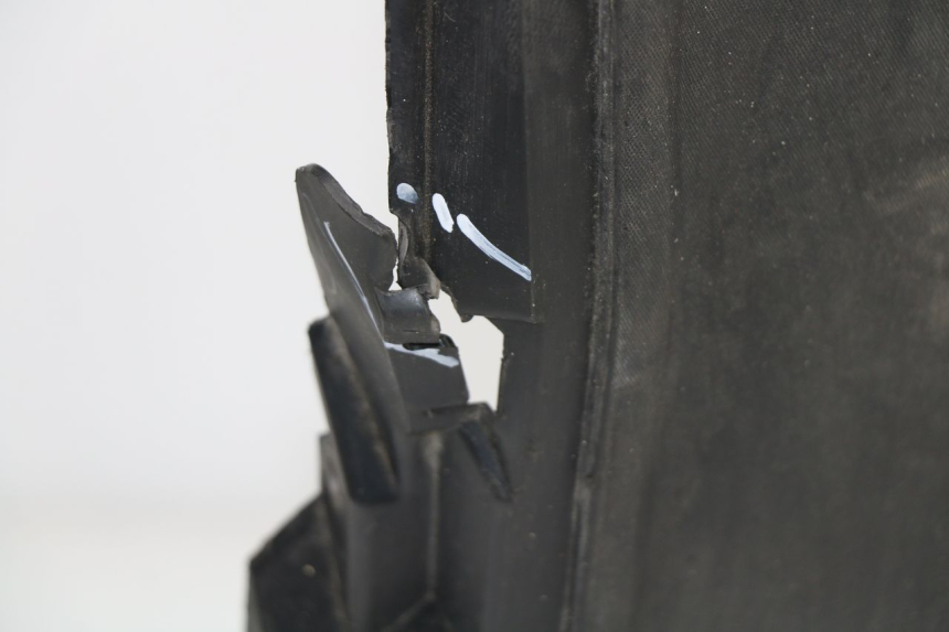 photo de INNER LEGSHIELD LOWER RENAULT TWIZY 45 (2012 - 2019)