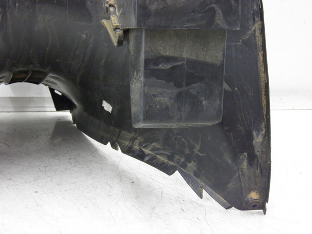 photo de INNER LEGSHIELD LOWER YAMAHA YP MAJESTY 125 (2002 - 2006)