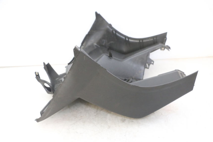 photo de INNER LEGSHIELD PIAGGIO MP3 LT 300 (2010 - 2016)