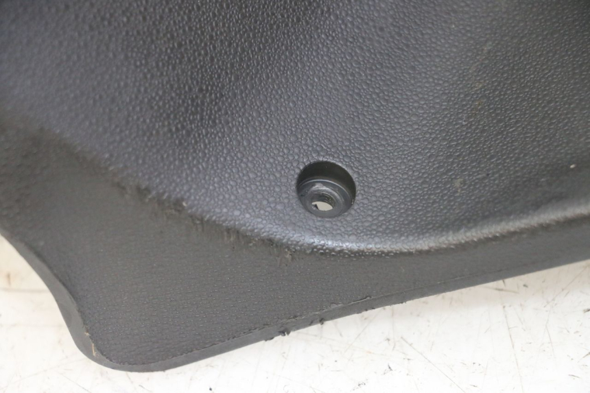photo de INNER LEGSHIELD PIAGGIO NEW TYPHOON 50 (2018 - 2021)