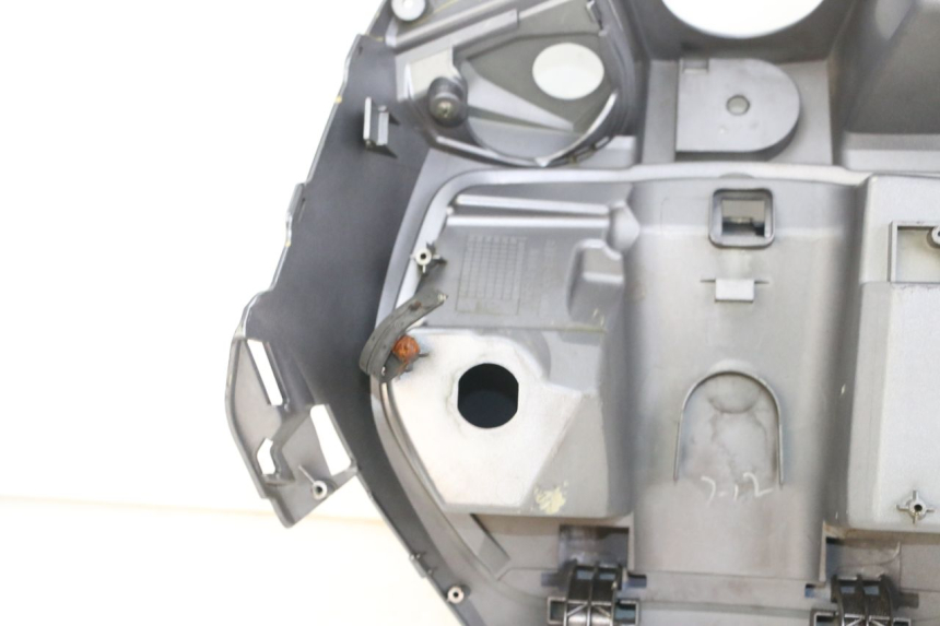 photo de INNER LEGSHIELD PEUGEOT BELVILLE 125 (2017 - 2021)