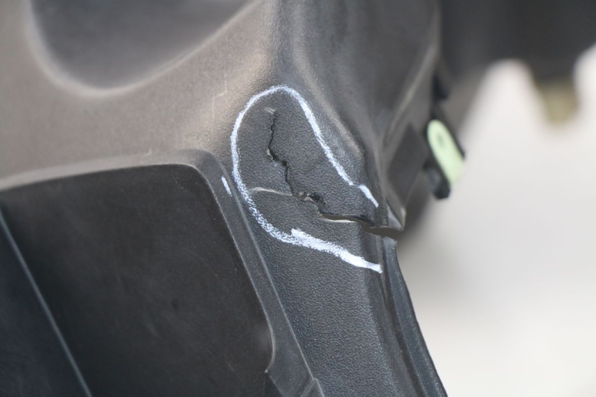 photo de INNER LEGSHIELD PEUGEOT SATELIS 500 (2007 - 2013)