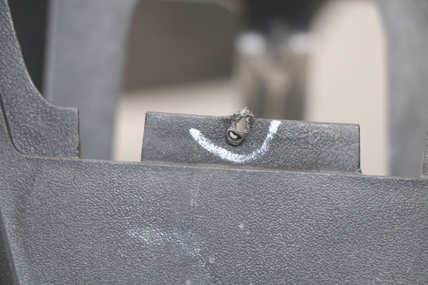 photo de INNER LEGSHIELD PEUGEOT SATELIS 500 (2007 - 2013)