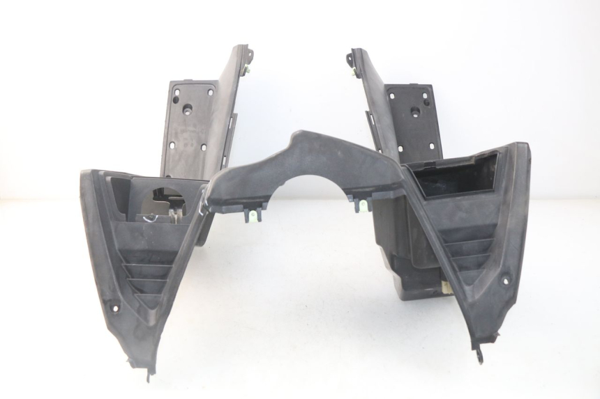 photo de INNER LEGSHIELD PEUGEOT SATELIS 500 (2007 - 2013)