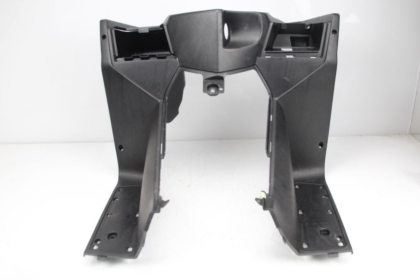 photo de INNER LEGSHIELD PEUGEOT SATELIS 125 (2013 - 2018)