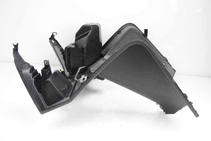 photo de INNER LEGSHIELD PEUGEOT SATELIS 125 (2013 - 2018)