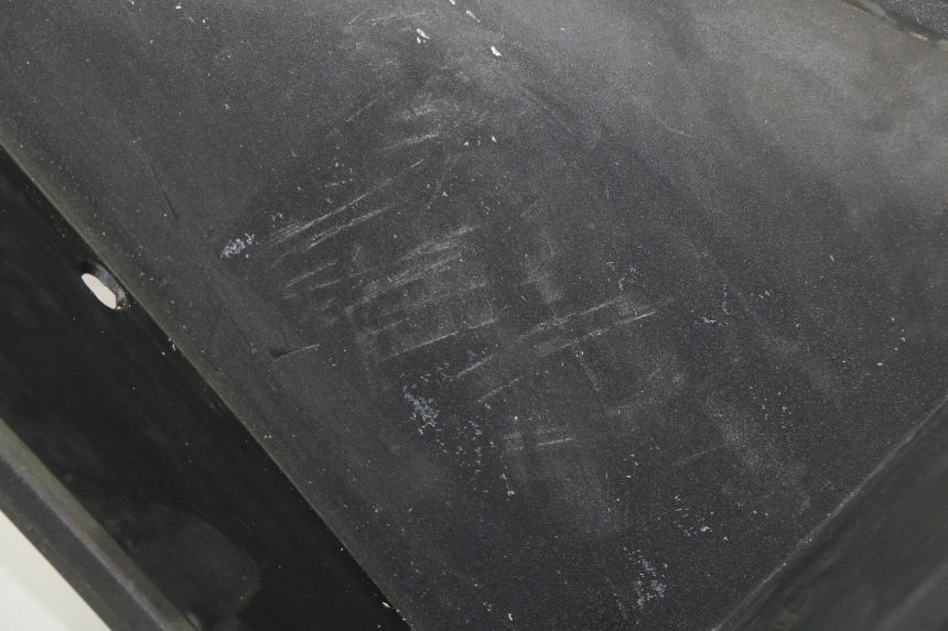 photo de INNER APRON PEUGEOT SATELIS COMPRESSOR K15 125 (2006 - 2009)