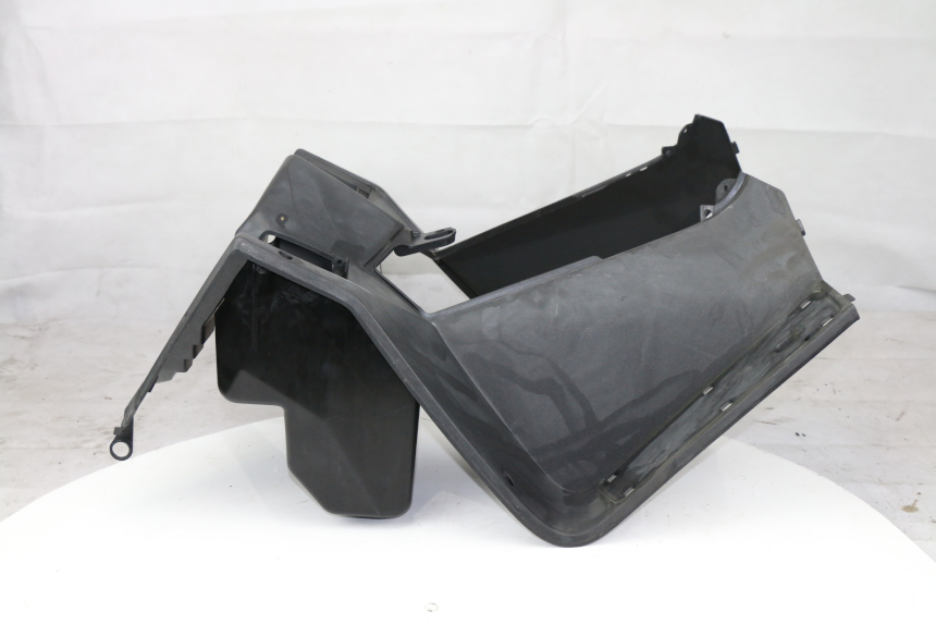 photo de INNER APRON PEUGEOT SATELIS COMPRESSOR K15 125 (2006 - 2009)