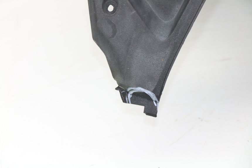 photo de INNER APRON PEUGEOT SATELIS COMPRESSOR K15 125 (2006 - 2009)