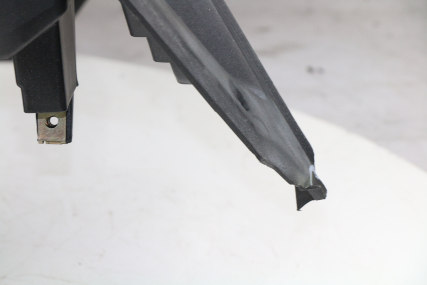 photo de INNER APRON PEUGEOT SATELIS COMPRESSOR K15 125 (2006 - 2009)