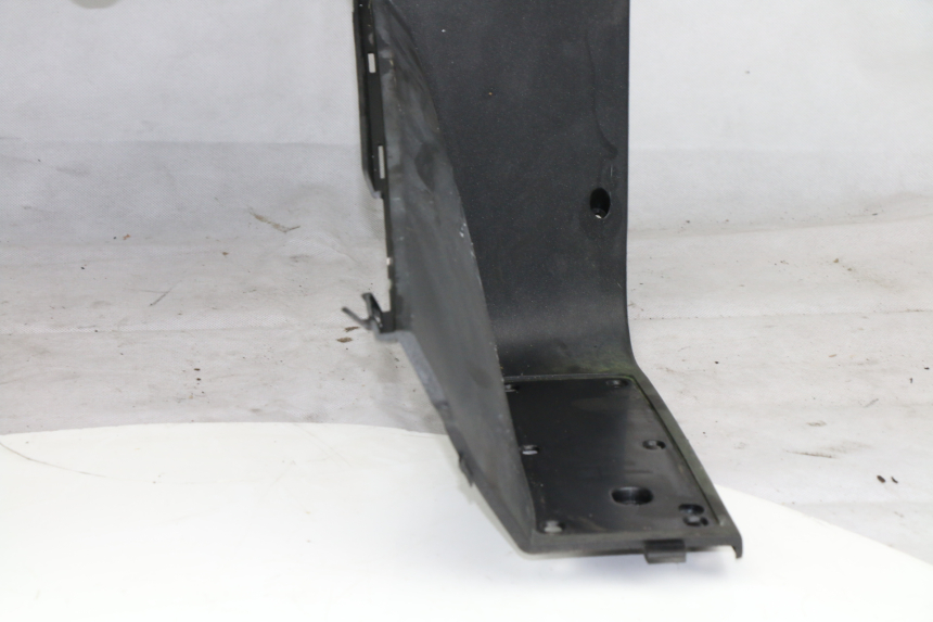 photo de INNER APRON PEUGEOT SATELIS COMPRESSOR K15 125 (2006 - 2009)