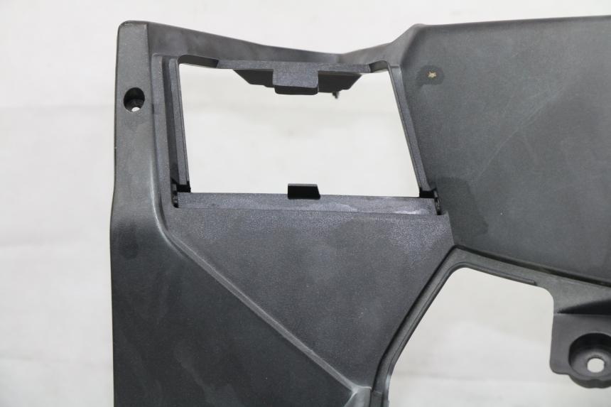 photo de INNER APRON PEUGEOT SATELIS COMPRESSOR K15 125 (2006 - 2009)