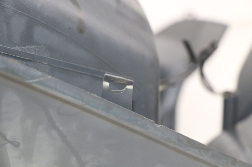 photo de INNER FAIRING PEUGEOT SV 125 (1991 - 1994)