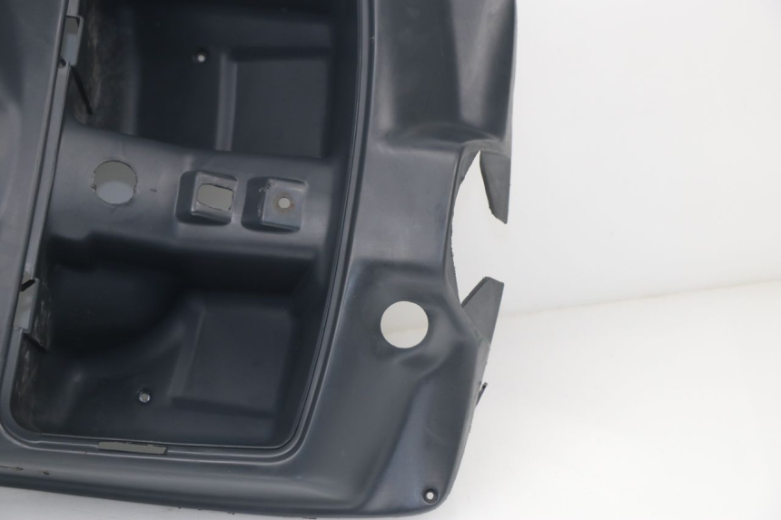 photo de INNER FAIRING PEUGEOT SV 125 (1991 - 1994)