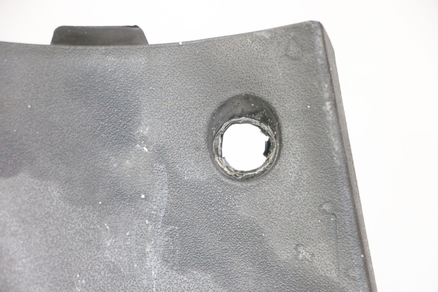 photo de INNER LEGSHIELD PEUGEOT VIVACITY 125 (2010 - 2017)