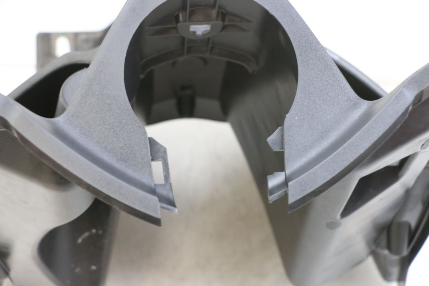 photo de INNER LEGSHIELD JM MOTORS SANTANA EVO 50 (2024 - 2026) - Component detail