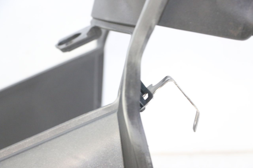 photo de INNER LEGSHIELD PEUGEOT SATELIS 125 (2013 - 2018)