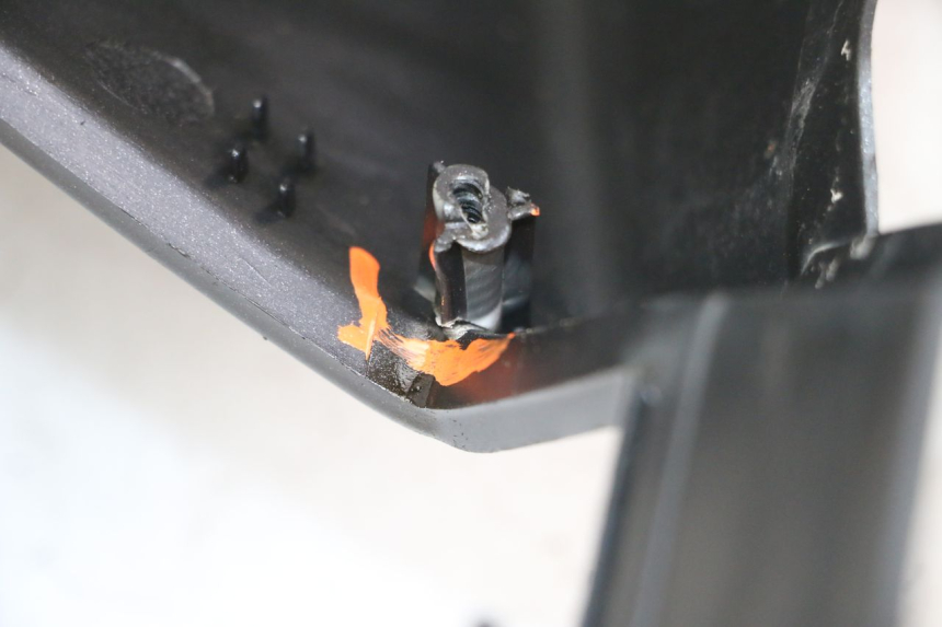 photo de INNER LEGSHIELD PEUGEOT SATELIS 125 (2013 - 2018)