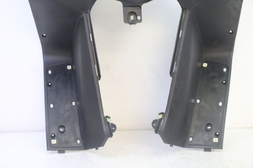 photo de INNER LEGSHIELD PEUGEOT SATELIS 125 (2013 - 2018)