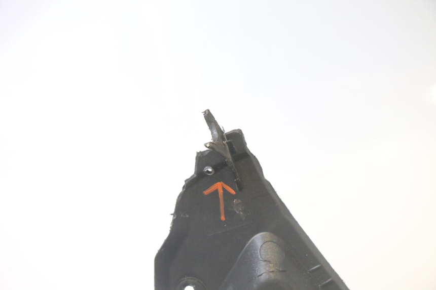 photo de INNER LEGSHIELD PEUGEOT SATELIS 125 (2013 - 2018)