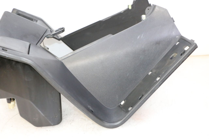 photo de INNER LEGSHIELD PEUGEOT SATELIS 125 (2013 - 2018)