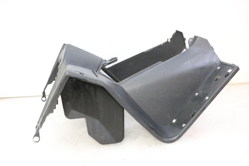 photo de INNER LEGSHIELD PEUGEOT SATELIS 125 (2013 - 2018)