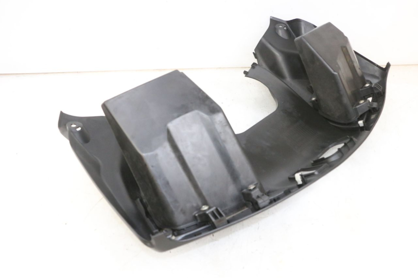 photo de INNER LEGSHIELD UPPER SUZUKI BURGMAN 650 (2013 - 2020)