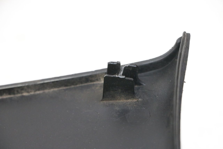 photo de INNER LEGSHIELD UPPER HONDA FES S-WING SWING 125 (2007 - 2015)