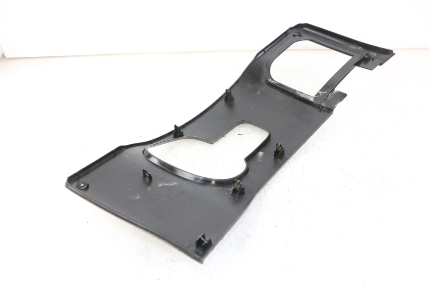 photo de INNER LEGSHIELD UPPER HONDA FES S-WING SWING 125 (2007 - 2015)