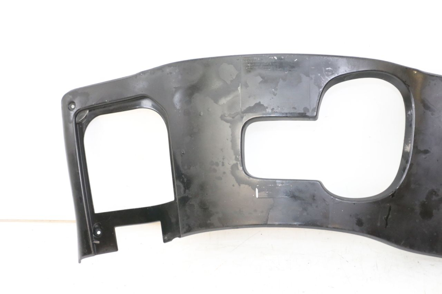 photo de INNER LEGSHIELD UPPER HONDA FES S-WING SWING 125 (2007 - 2015)