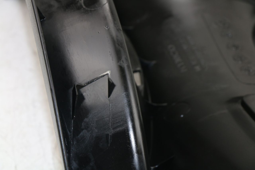 photo de INNER LEGSHIELD UPPER KYMCO GRAND DINK 125 (2008 - 2014)