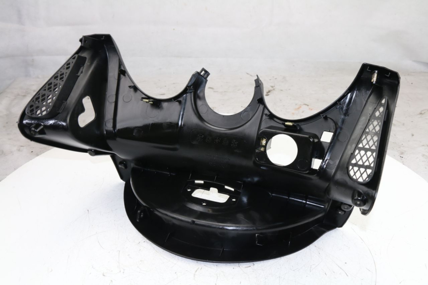 photo de INNER LEGSHIELD UPPER KYMCO GRAND DINK 125 (2008 - 2014)