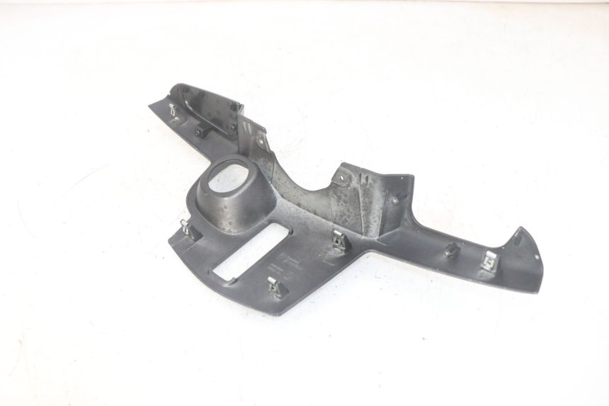 photo de INNER LEGSHIELD UPPER PIAGGIO MP3 HPE 300 (2019 - 2026) - Component detail