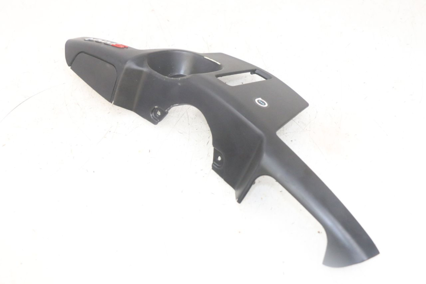 photo de INNER LEGSHIELD UPPER PIAGGIO MP3 HPE 300 (2019 - 2026) - Alternative perspective