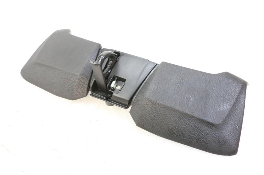 photo de UPPER INNER FAIRING PIAGGIO MP3 500 (2014 - 2016)