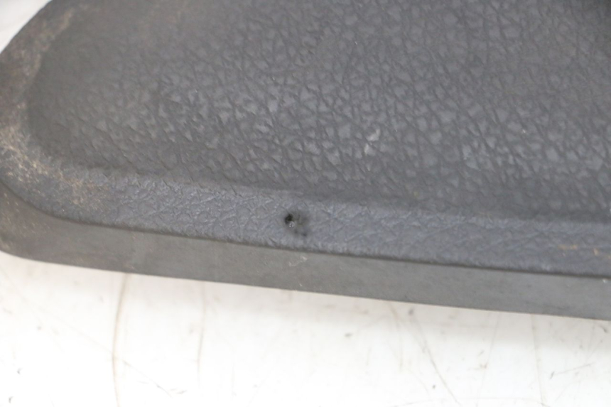 photo de INNER LEGSHIELD UPPER YAMAHA X-MAX XMAX 125 (2010 - 2014)