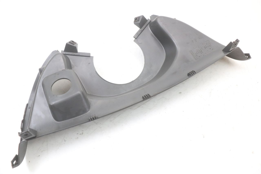 photo de INNER LEGSHIELD UPPER YAMAHA YP MAJESTY 125 (2002 - 2006)