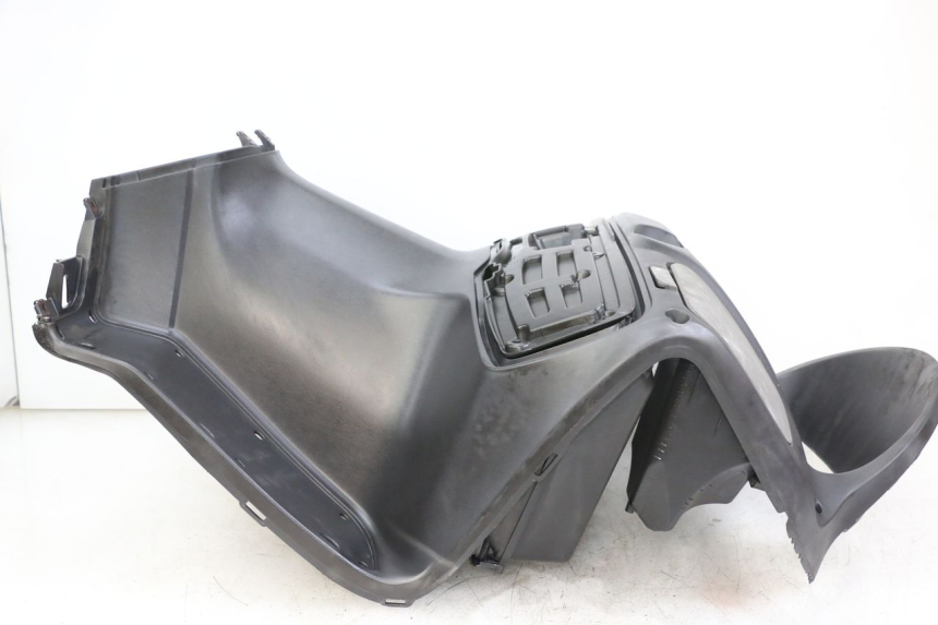 photo de INNER FAIRING SUZUKI BURGMAN 125 (2007 - 2014)