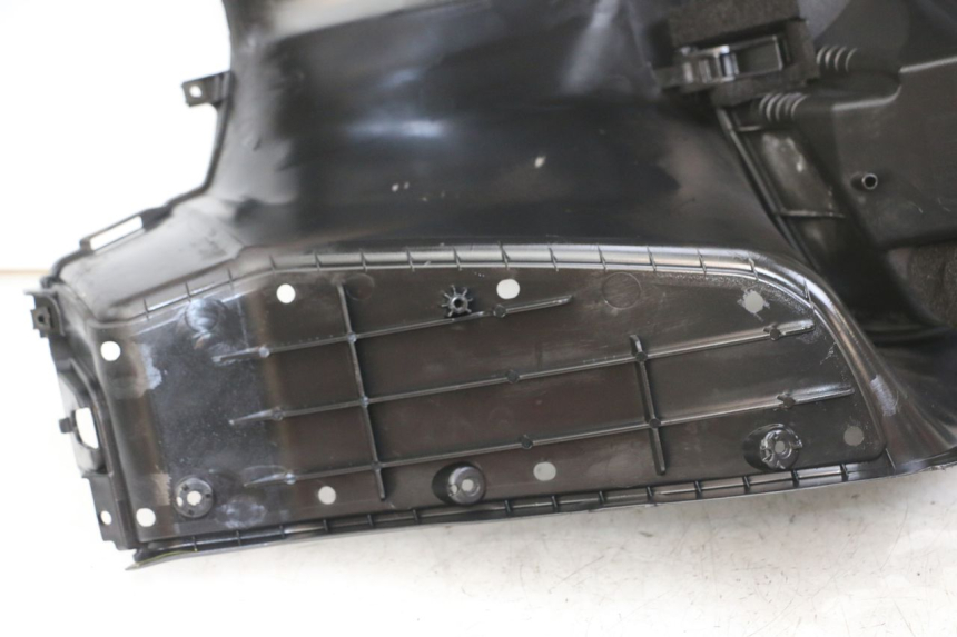 photo de INNER LEGSHIELD SUZUKI BURGMAN 125 (2018 - 2021)