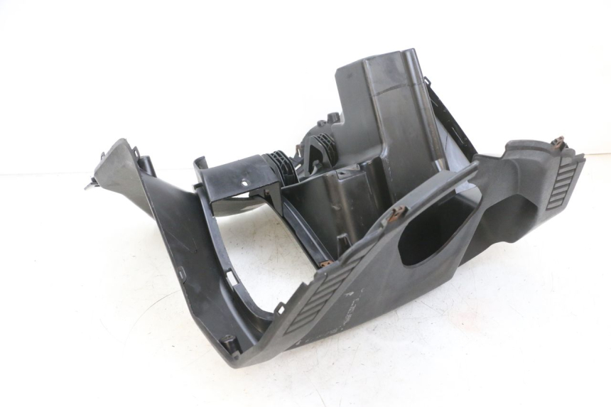 photo de INNER APRON YAMAHA XMAX X-MAX 125 (2006 - 2009) - Zoom on usage condition