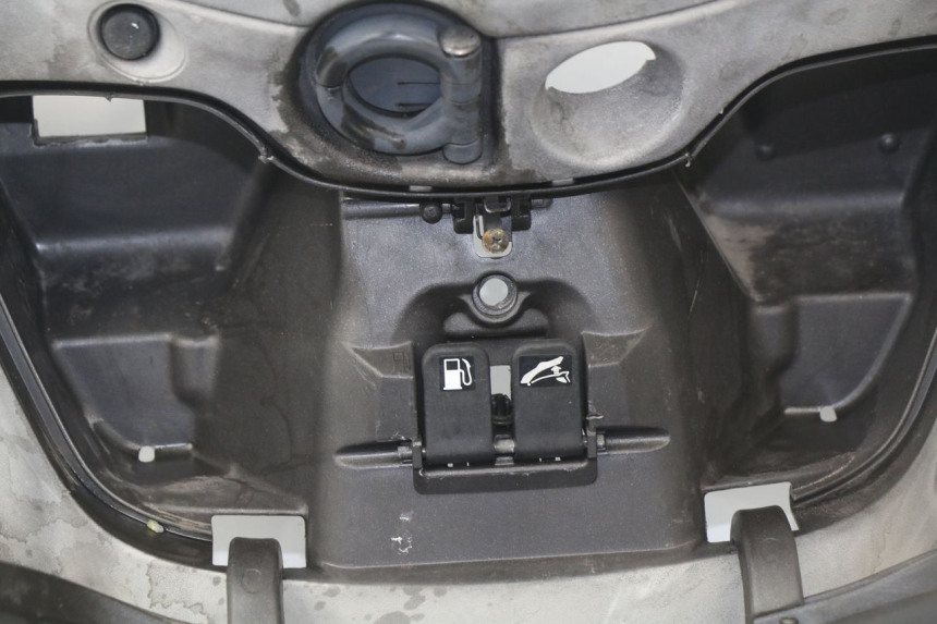 photo de INNER APRON PIAGGIO X9 EVOLUTION 125 (2003 - 2007)