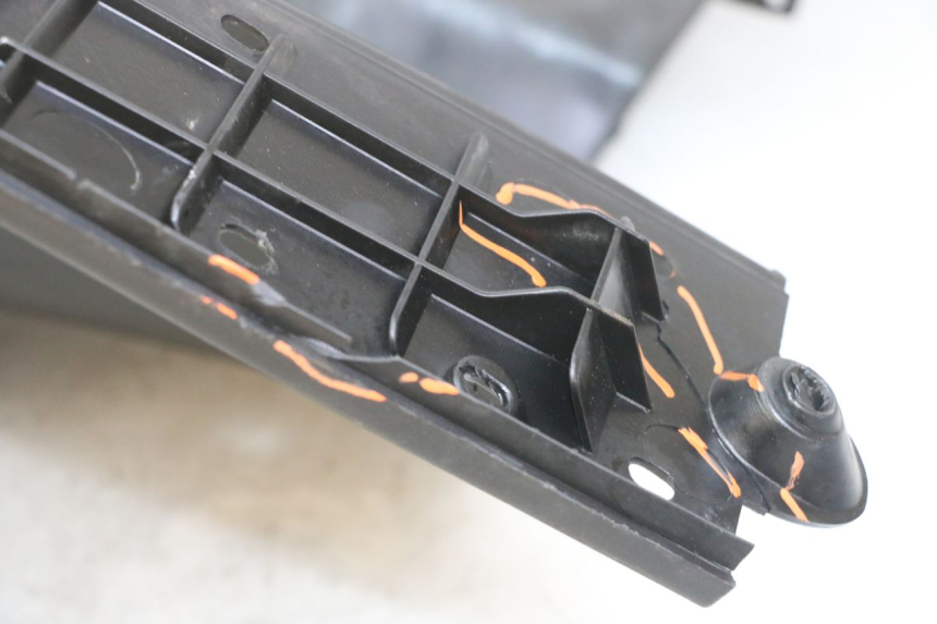 photo de INNER LEGSHIELD PIAGGIO XEVO - X EVO 125 (2007 - 2016)