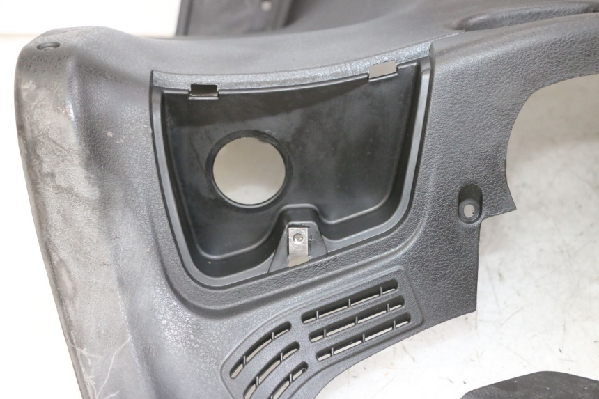 photo de INNER LEGSHIELD PIAGGIO XEVO - X EVO 125 (2007 - 2016) - Technical close-up