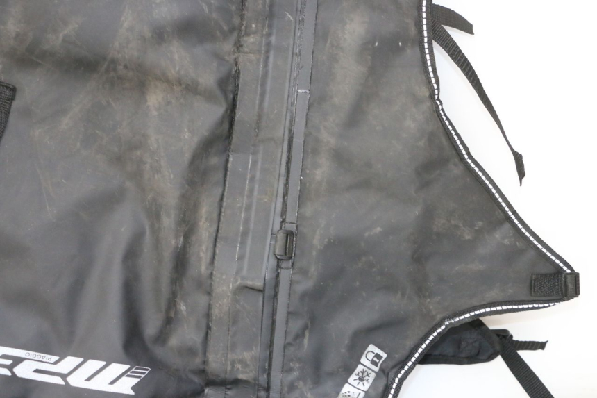 photo de LEG COVER PIAGGIO MP3 HPE 310 (2024 - 2025)