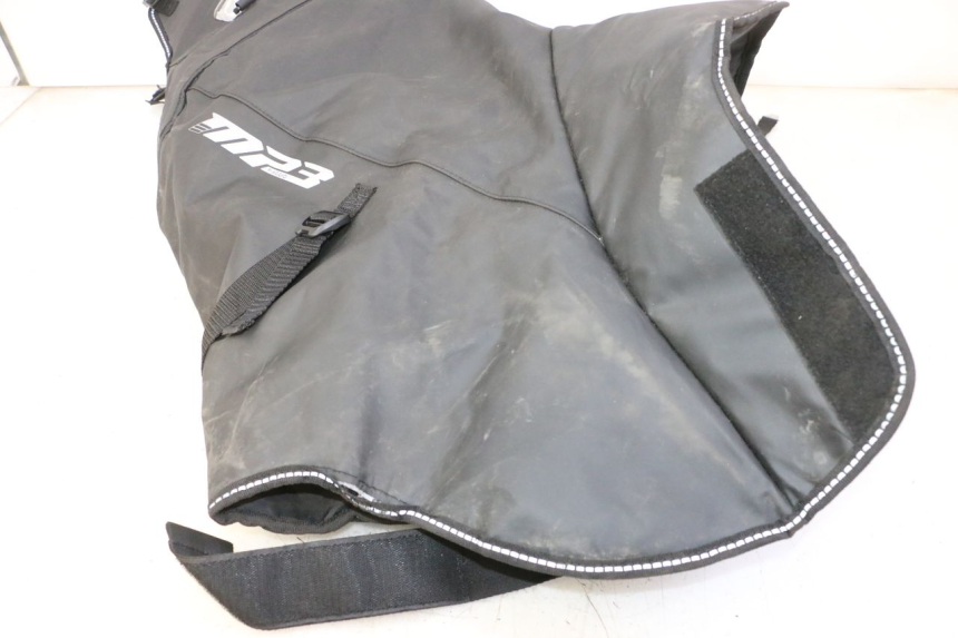 photo de LEG COVER PIAGGIO MP3 HPE 310 (2024 - 2025)