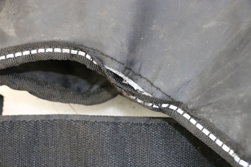 photo de LEG COVER PIAGGIO MP3 HPE 310 (2024 - 2025)